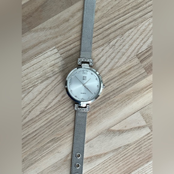 NY&C Ladies Watch Crystals Stainless Bracelet, Dial, Hands - Picture 4 of 11